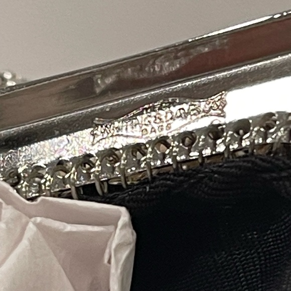 Whiting Davis USA Vintage Silver Color Metal Mesh Small Evening Handbag Wallet - Picture 8 of 16